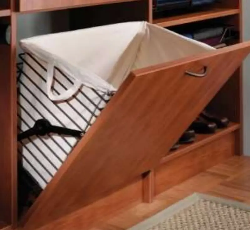 Tilt-Out Wire Hamper