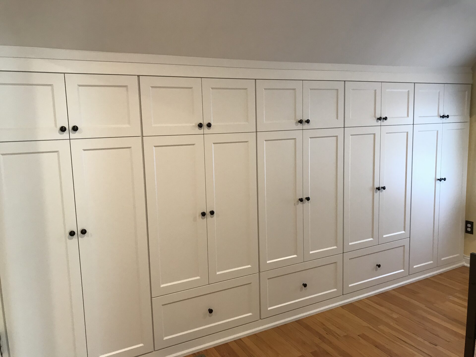 Wholesale custom closet doors & custom closet drawer fronts
