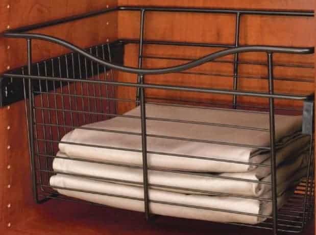30 WIDE BASKETS