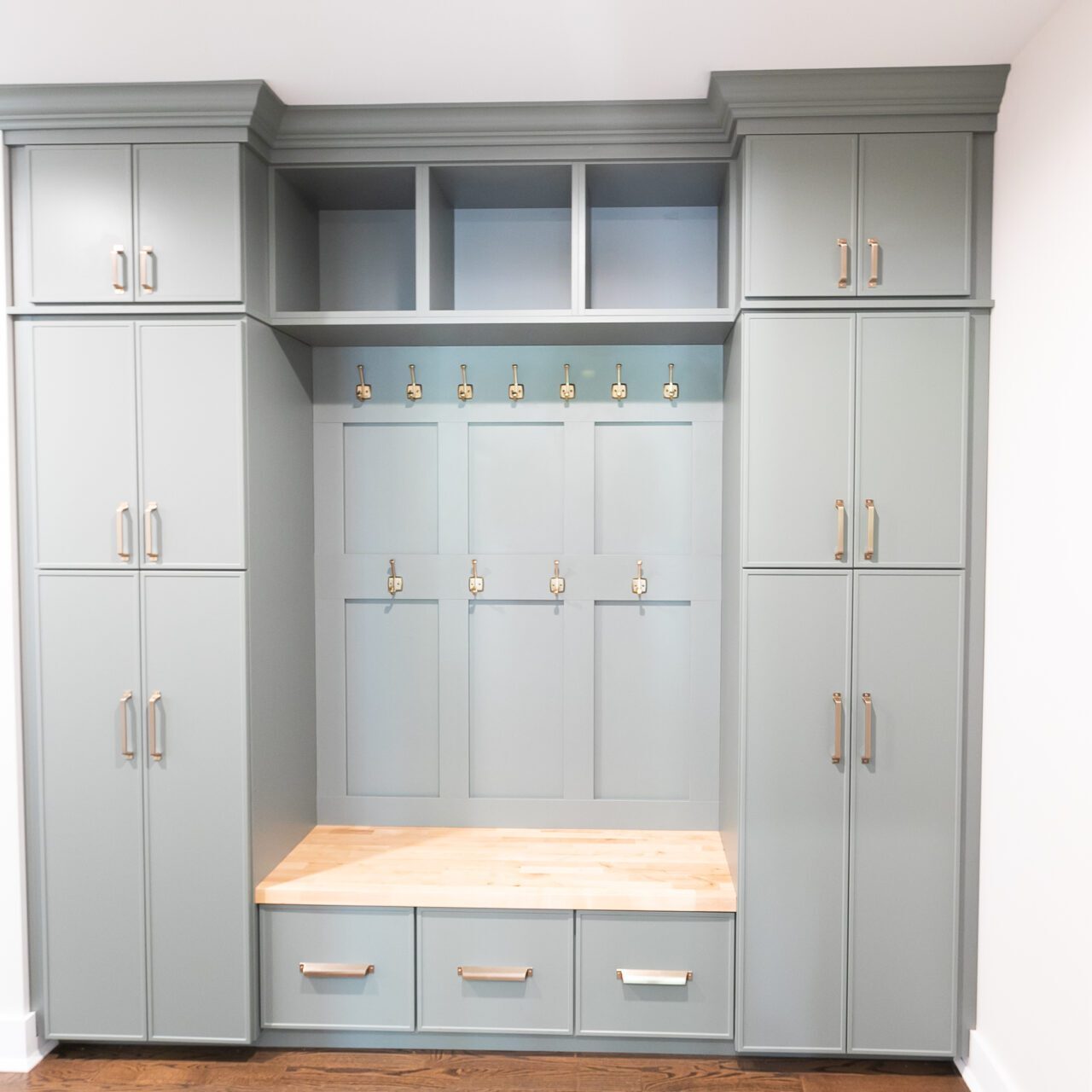 closet door