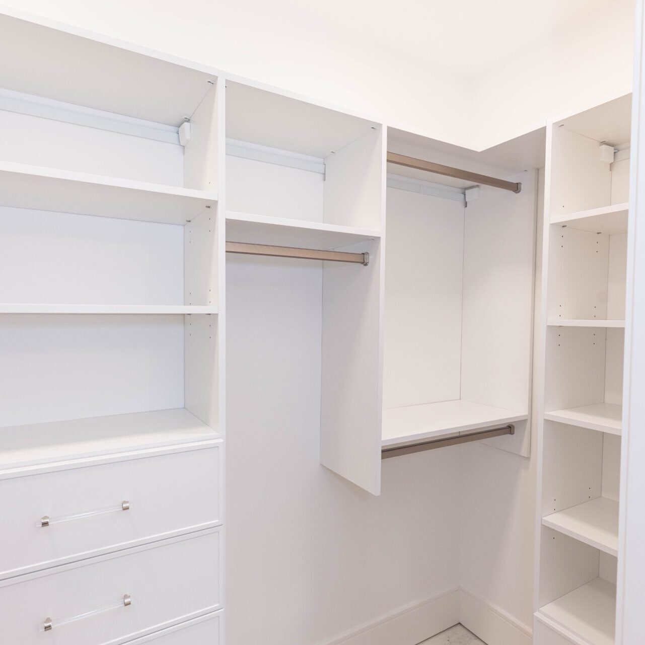 Diplomat Rock Creek Closet