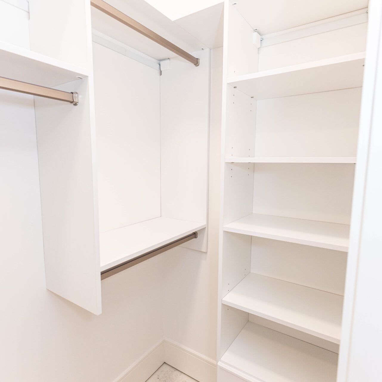 Diplomat Rock Creek Closet